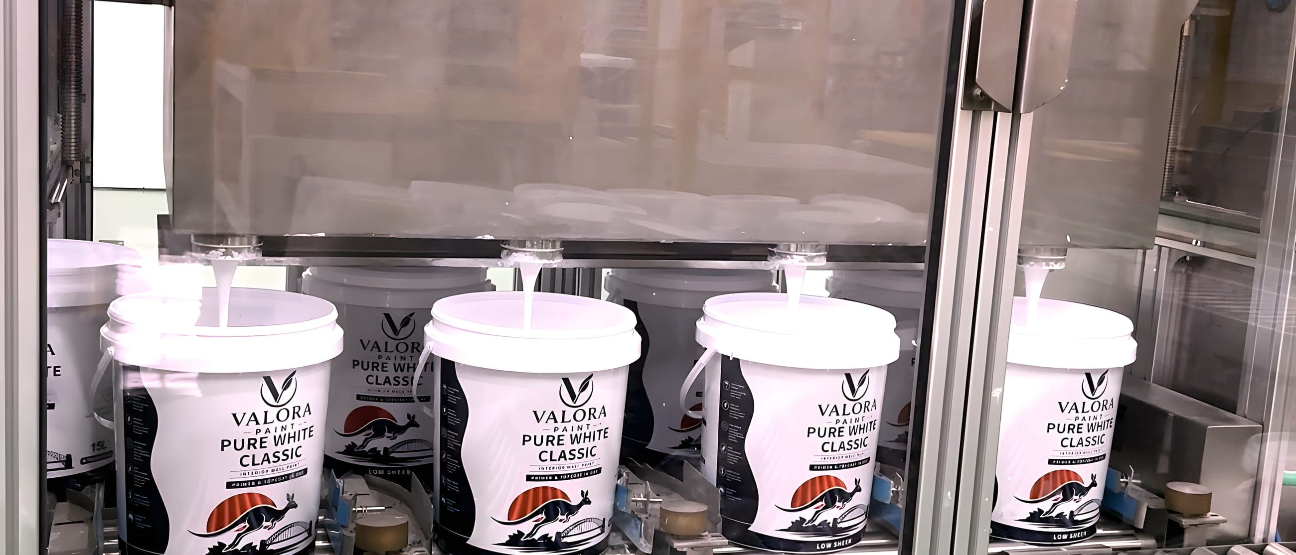 VALORA PURE WHITE CLASSIC pails being filled on the production line